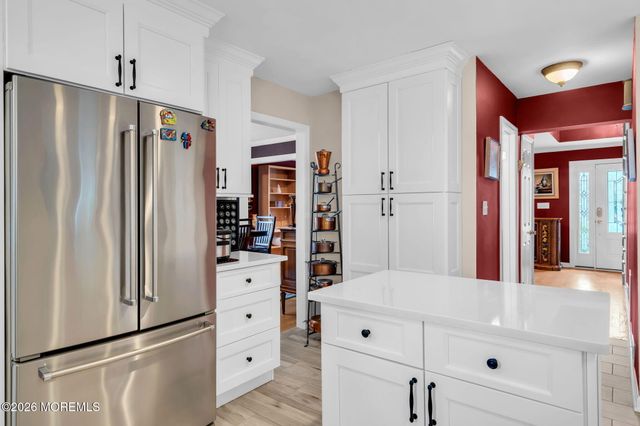 31 Society Hill Way, Tinton Falls, NJ 07724
