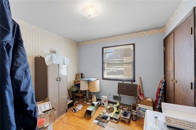 13429 Winchester Avenue, Grandview, MO 64030