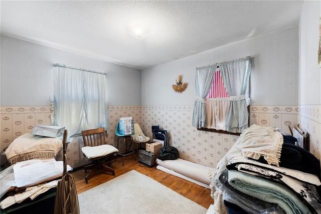 13429 Winchester Avenue, Grandview, MO 64030