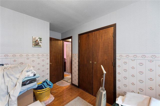 13429 Winchester Avenue, Grandview, MO 64030