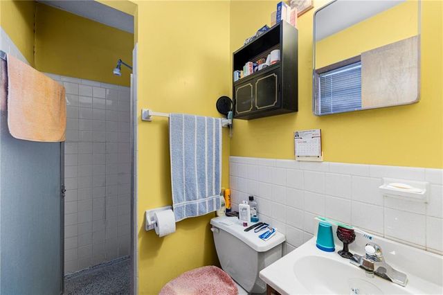 13429 Winchester Avenue, Grandview, MO 64030