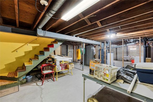 13429 Winchester Avenue, Grandview, MO 64030