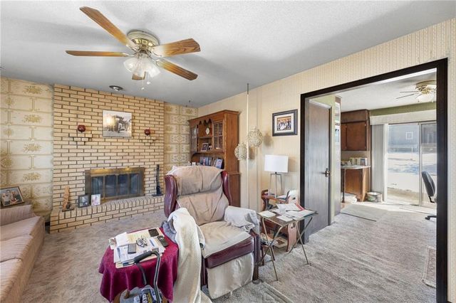 13429 Winchester Avenue, Grandview, MO 64030