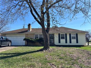 13429 Winchester Avenue, Grandview, MO 64030