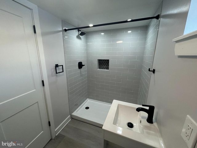 5652 W BERKS ST, Philadelphia, PA 19131