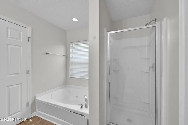 10810 STANTON HILLS Drive E, Jacksonville, FL 32222