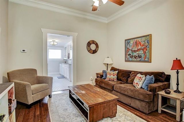 303 E 15, Houston, TX 77008