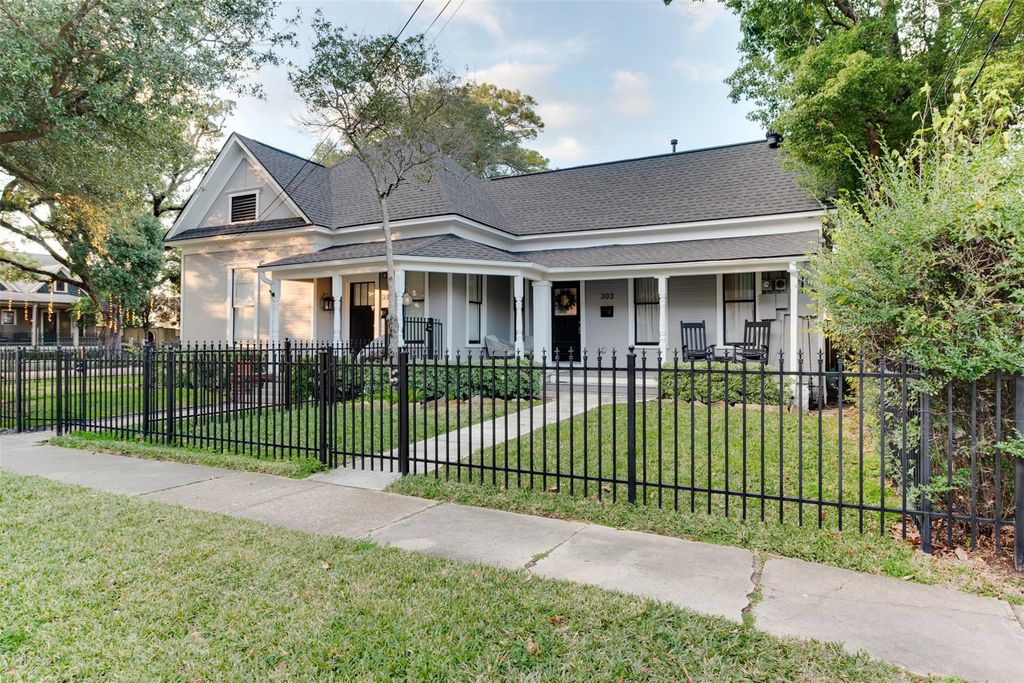 303 E 15, Houston, TX 77008