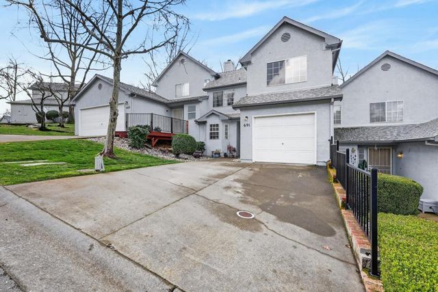 691 David Cir, Placerville, CA 95667