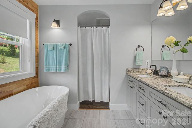 34 Aster Ridge Drive, Waynesville, NC 28786