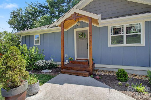 34 Aster Ridge Drive, Waynesville, NC 28786