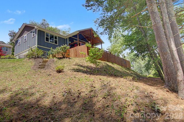 34 Aster Ridge Drive, Waynesville, NC 28786