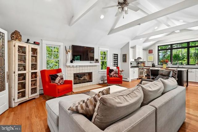 13 FRANKLIN ST, Annapolis, MD 21401