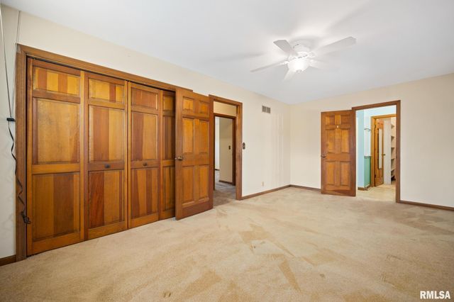 2353 HOLLANDS GROVE Road, Washington, IL 61571