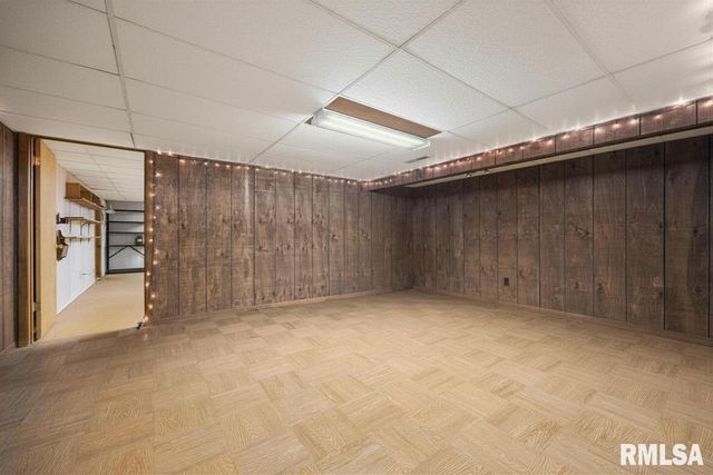 2353 HOLLANDS GROVE Road, Washington, IL 61571