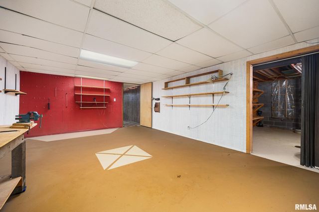 2353 HOLLANDS GROVE Road, Washington, IL 61571