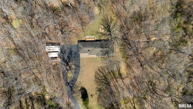 2353 HOLLANDS GROVE Road, Washington, IL 61571