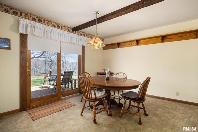 2353 HOLLANDS GROVE Road, Washington, IL 61571