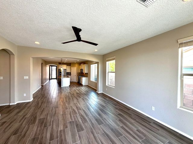 2016 Gunnison Place NW, Albuquerque, NM 87120