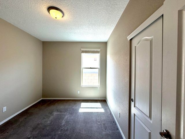 2016 Gunnison Place NW, Albuquerque, NM 87120