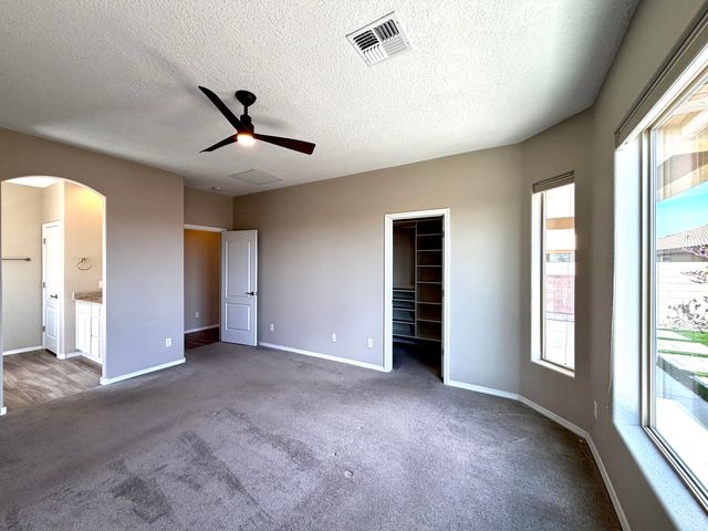 2016 Gunnison Place NW, Albuquerque, NM 87120