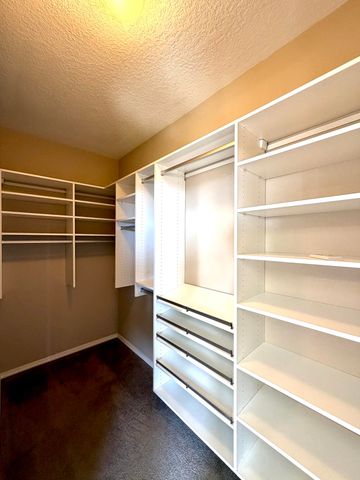 2016 Gunnison Place NW, Albuquerque, NM 87120