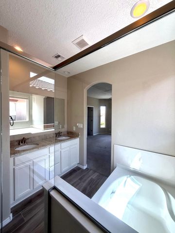 2016 Gunnison Place NW, Albuquerque, NM 87120