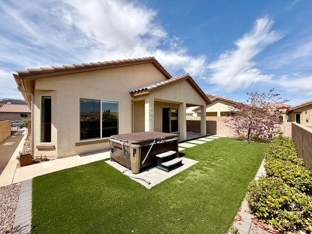 2016 Gunnison Place NW, Albuquerque, NM 87120