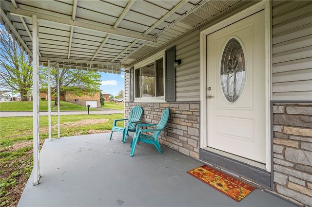 190 Horne Ave, Saxonburg Boro, PA 16056