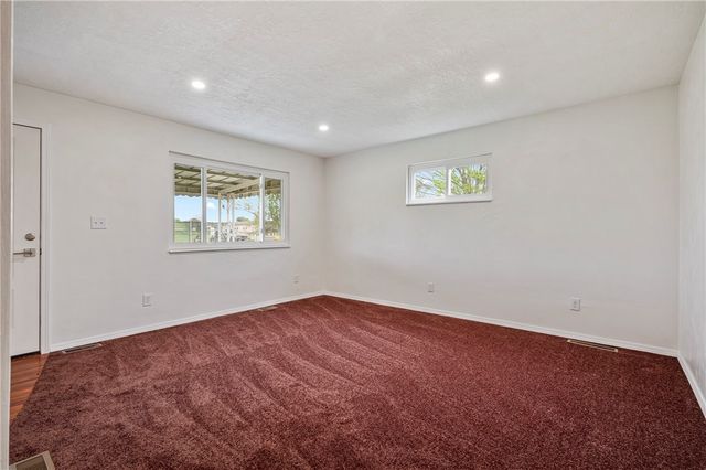 190 Horne Ave, Saxonburg Boro, PA 16056