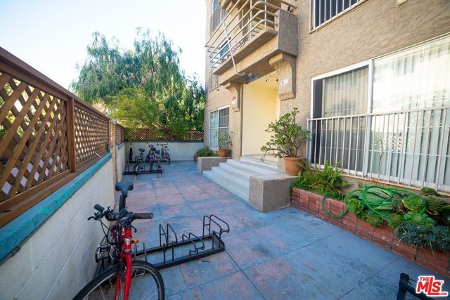 26 Breeze Avenue 2, Venice (los Angeles), CA 90291