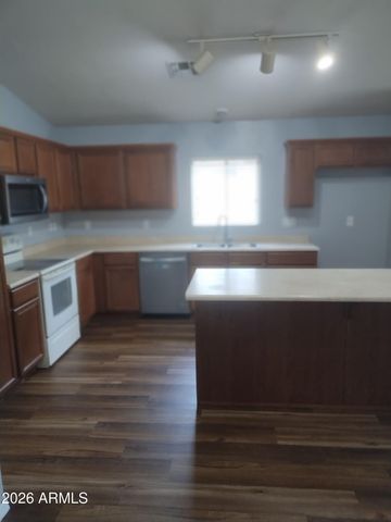 39641 N PARISI Lane N, San Tan Valley, AZ 85140
