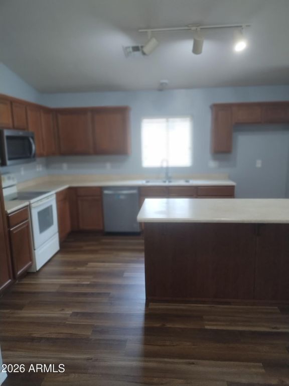 39641 N PARISI Lane N, San Tan Valley, AZ 85140 — photo 5