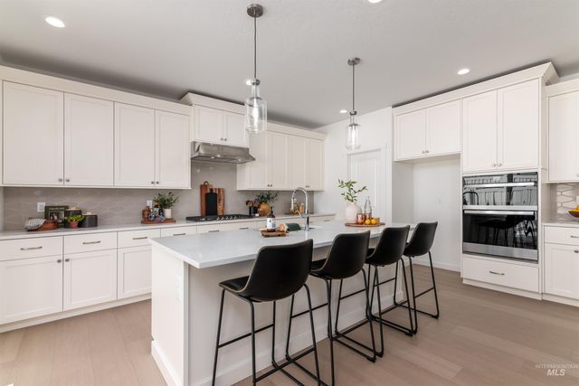 2629 N Morehouse Ave, Eagle, ID 83616