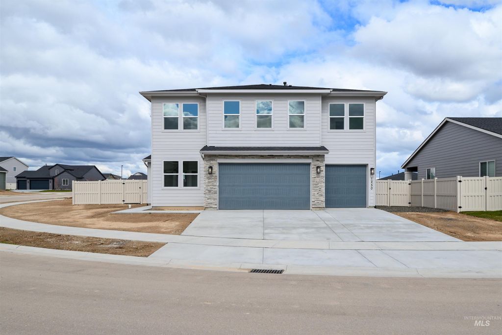 2629 N Morehouse Ave, Eagle, ID 83616