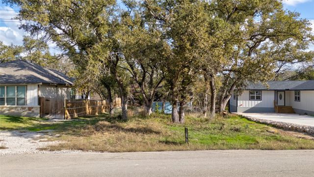 1223 Lavaca, Canyon Lake, TX 78133