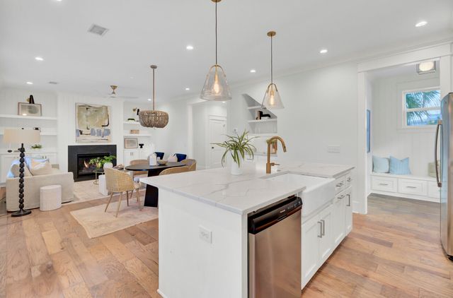 515 Bank Street, Mount Pleasant, SC 29464