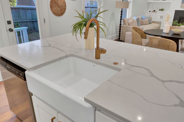 515 Bank Street, Mount Pleasant, SC 29464