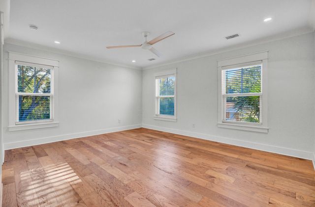 515 Bank Street, Mount Pleasant, SC 29464