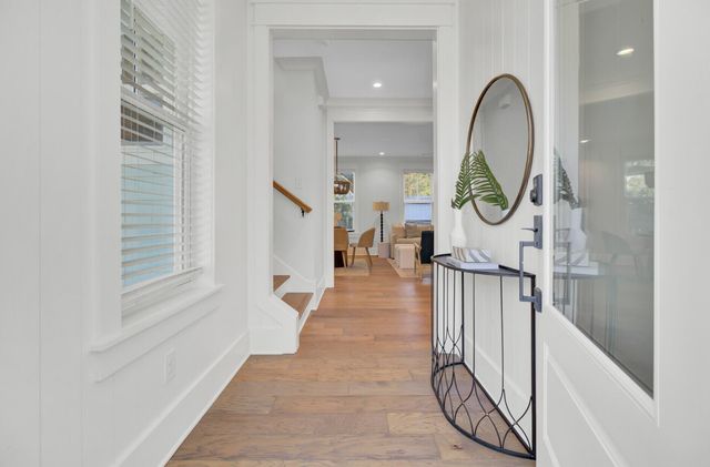 515 Bank Street, Mount Pleasant, SC 29464