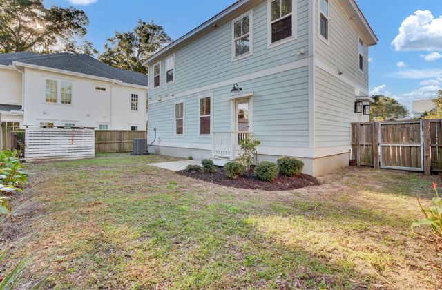 515 Bank Street, Mount Pleasant, SC 29464