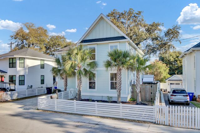 515 Bank Street, Mount Pleasant, SC 29464