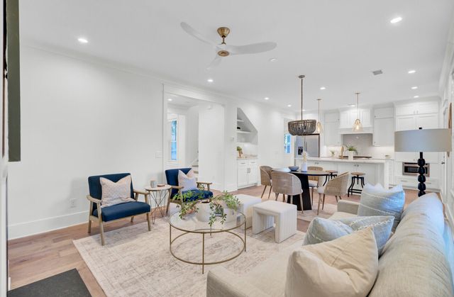 515 Bank Street, Mount Pleasant, SC 29464