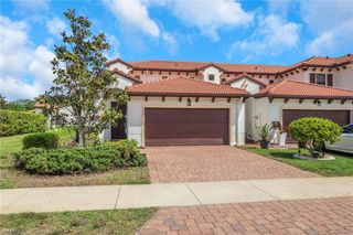 7738 Bristol CIR, Naples, FL 34120