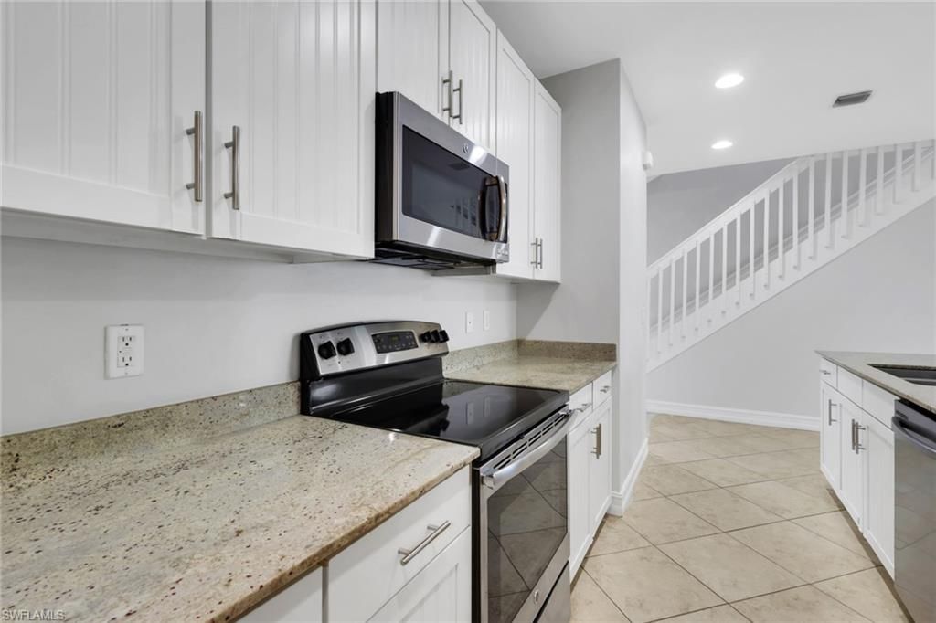 7738 Bristol CIR, NAPLES, FL 34120 — photo 5