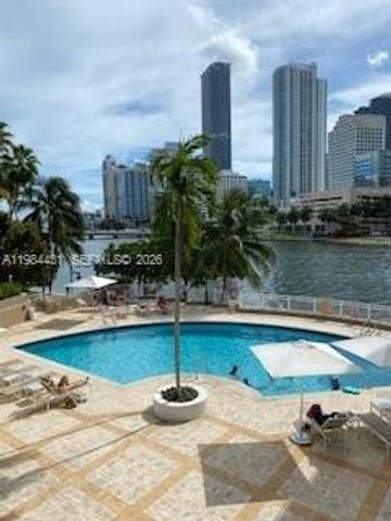 801 Brickell Key Blvd 907, Miami, FL 33131