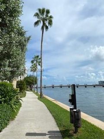 801 Brickell Key Blvd 907, Miami, FL 33131