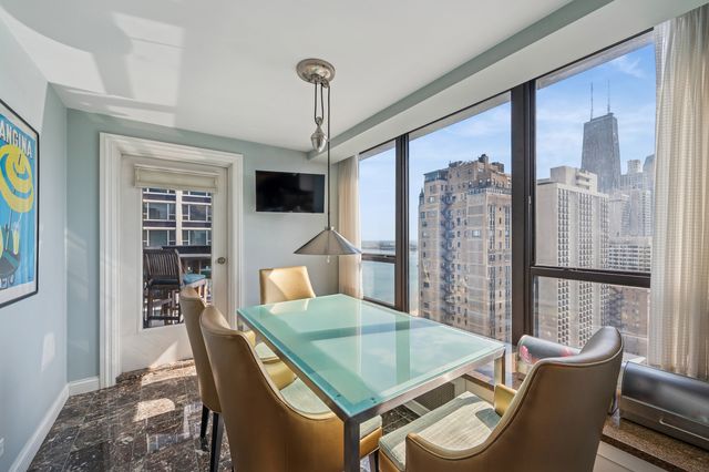 1313 N Ritchie Court 2701, Chicago, IL 60610