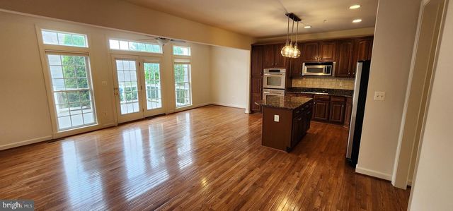 23812 BURDETTE FOREST RD, Clarksburg, MD 20871