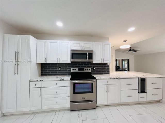 2560 Calamondin Cir, Coconut Creek, FL 33063